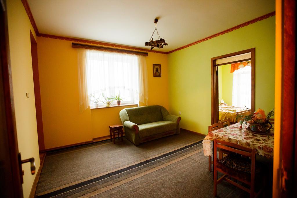 Guest House In Drachino Svalyava Exterior photo