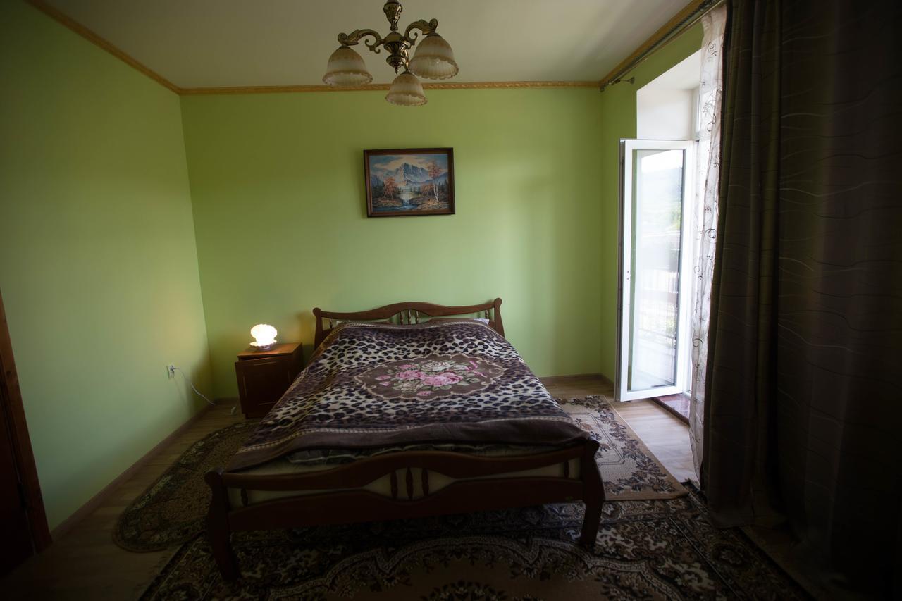 Guest House In Drachino Svalyava Exterior photo