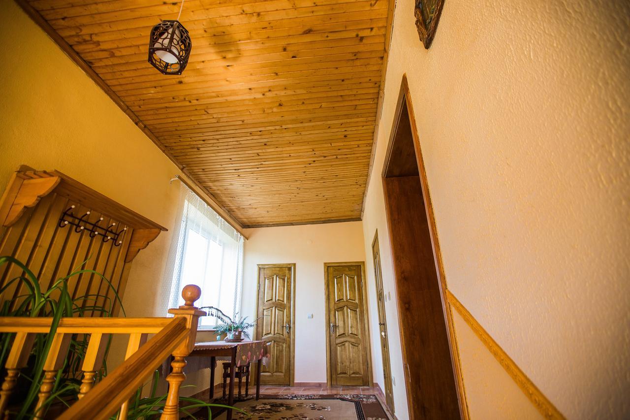 Guest House In Drachino Svalyava Exterior photo